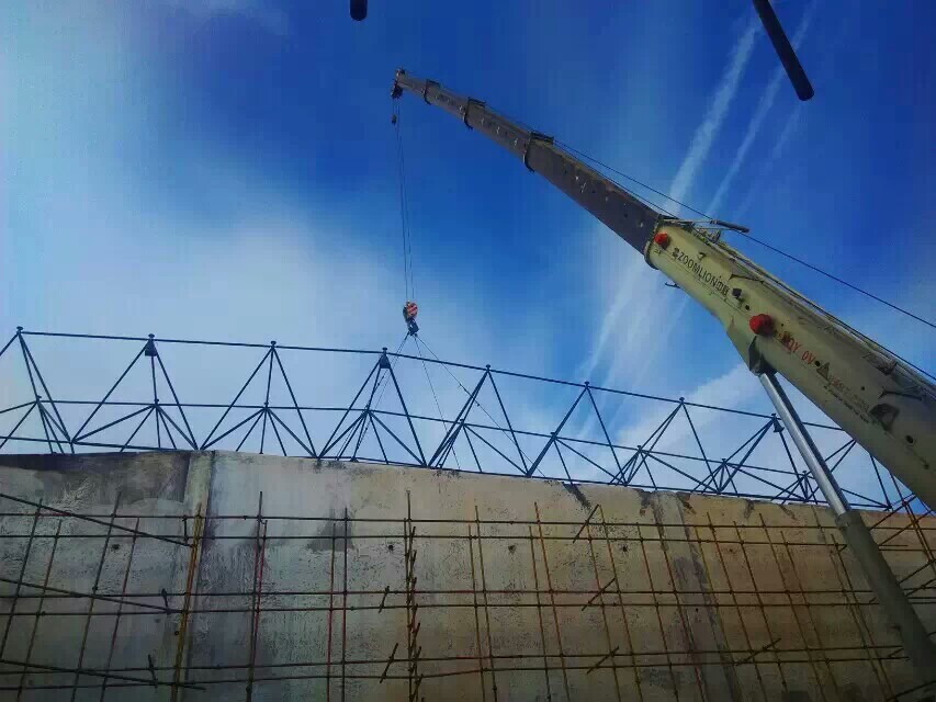 兴城食堂网架结构工程